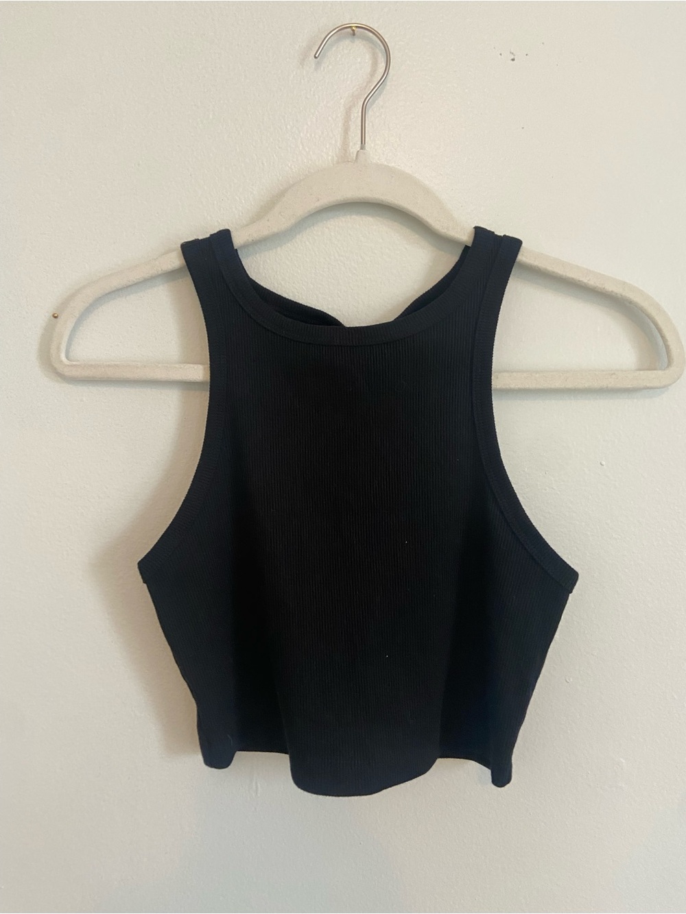 Black Ribbed High-Neck Crop Tank Top